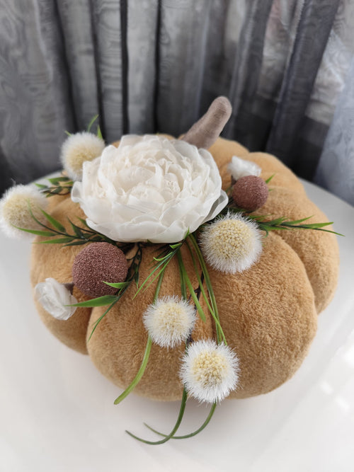 Dýně Žlutá XL – Textilní Dekorace s Květinami | Nika's Home